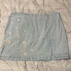 Embroidered Mini Skit